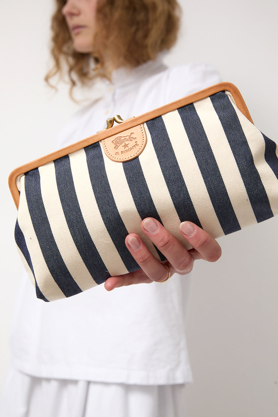 Il Bisonte Manuela Clutch in Riga Beige and Naturale