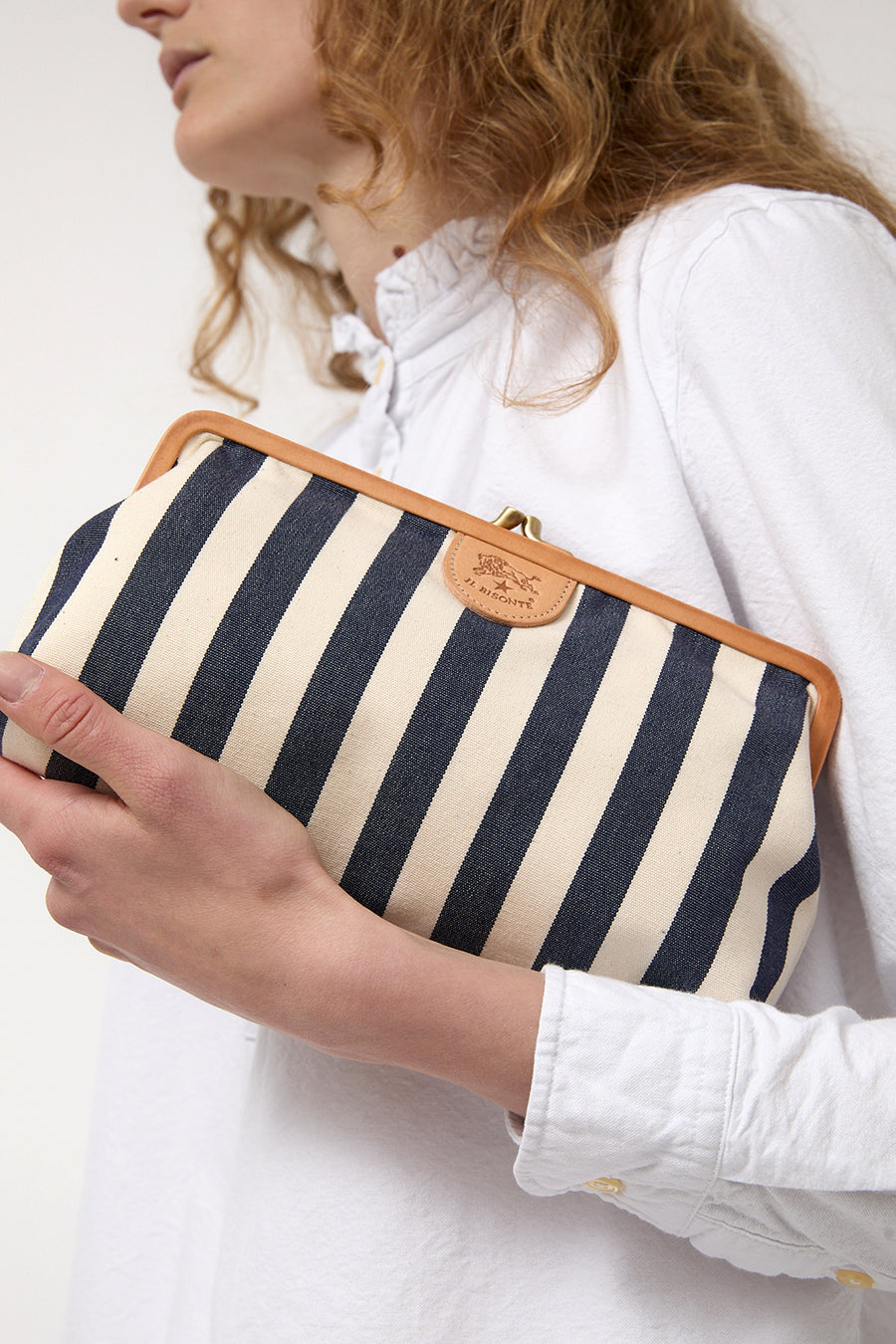 Il Bisonte Manuela Clutch in Riga Beige and Naturale