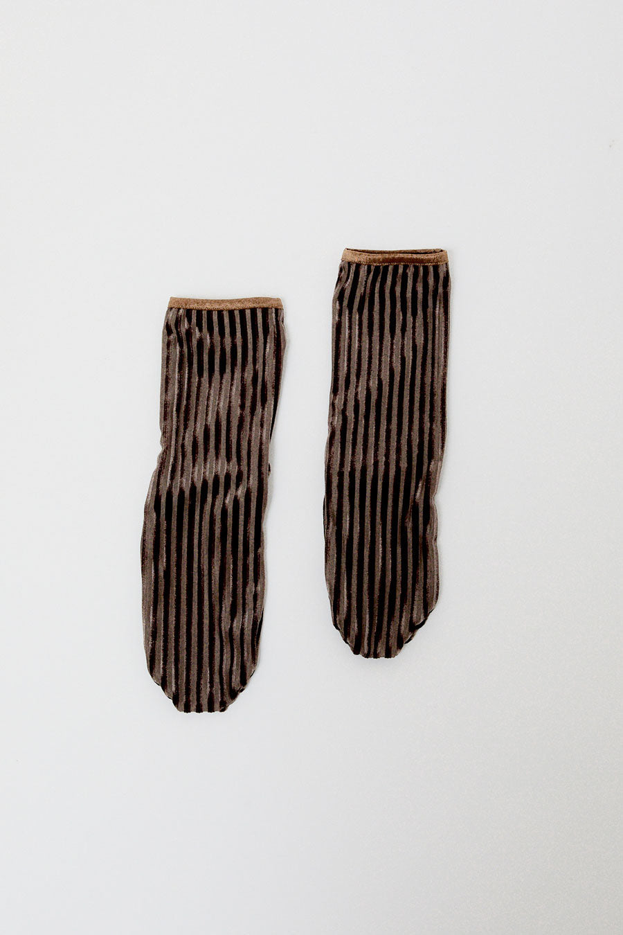 Simone Wild Rib Ankle Socks in Caramel Velvet
